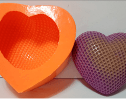 molde corazon con relieve